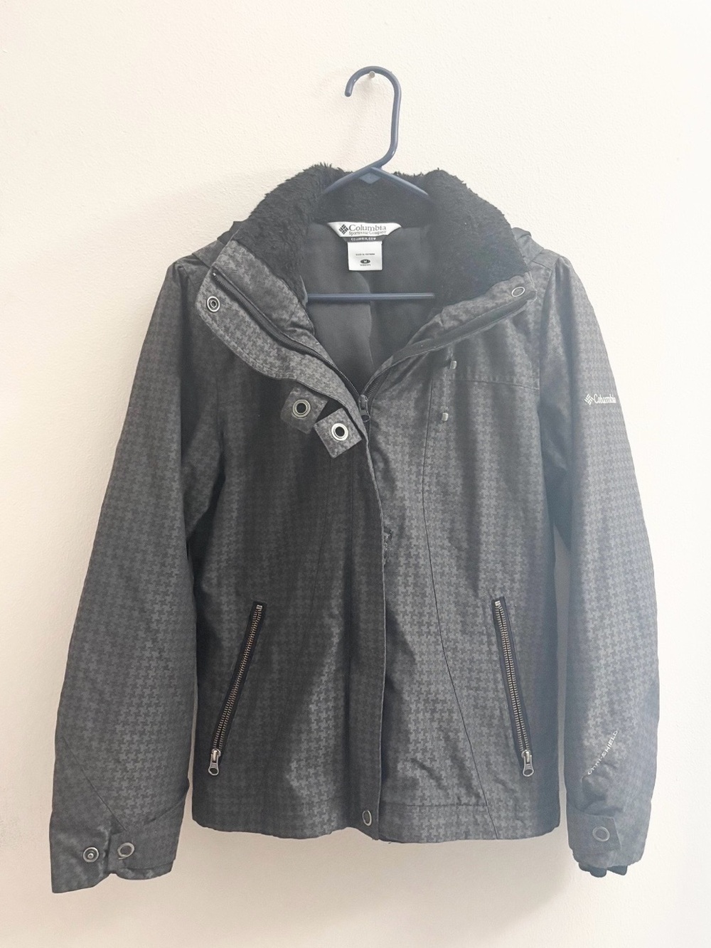 5/$15 🩷 MUST BUNDLE Columbia Women's Black Jacket with Check Print